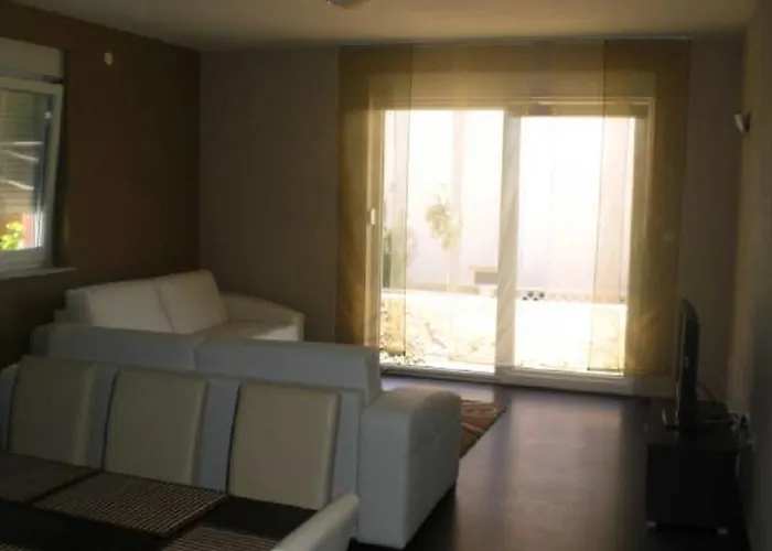 Maki Apartman *